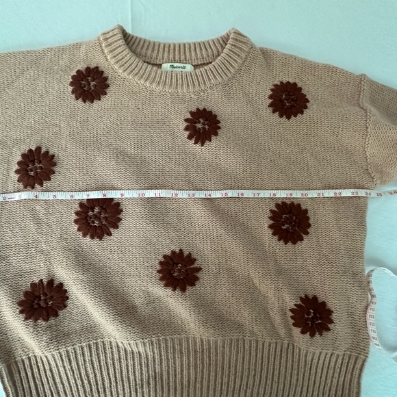 Madewell- EUC Fabulous sweater in dusty rose pink with embroidered flowers. - Picture 5 of 6